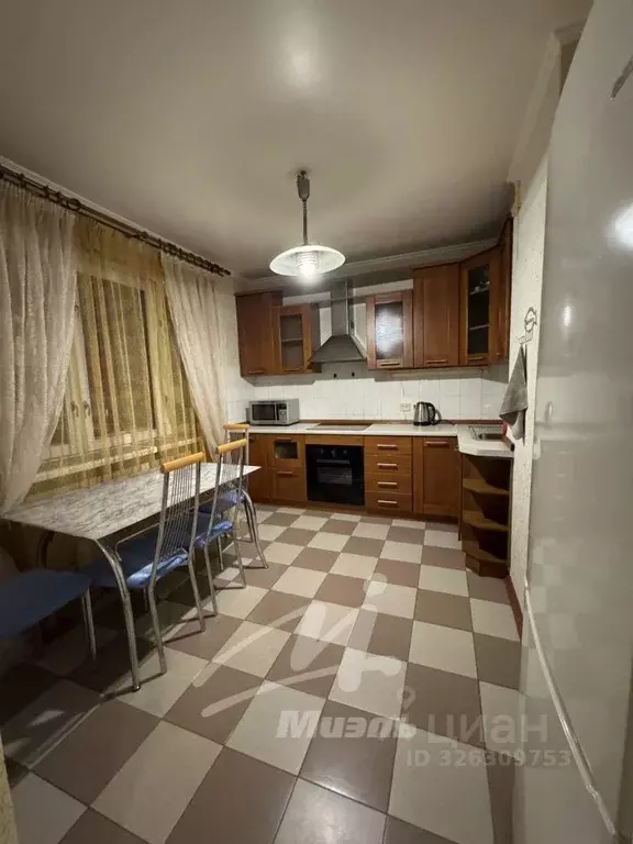 3-к кв. Москва ул. Академика Волгина, 14К2 (80.0 м) - Фото 1