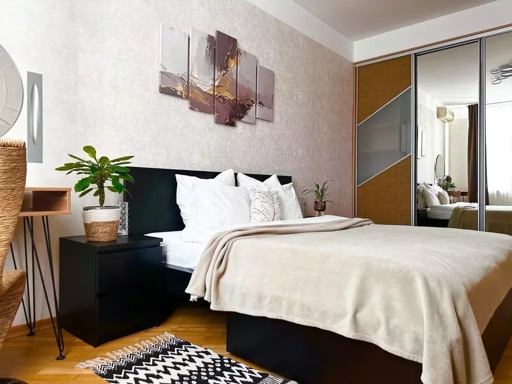 3-к кв. Москва ул. Юлиуса Фучика, 6 (89.0 м) - Фото 0