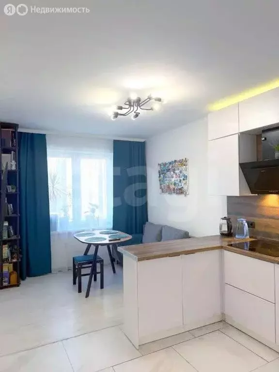 3-комнатная квартира: посёлок Парголово, улица Фёдора Абрамова, 18к1 ... - Фото 2