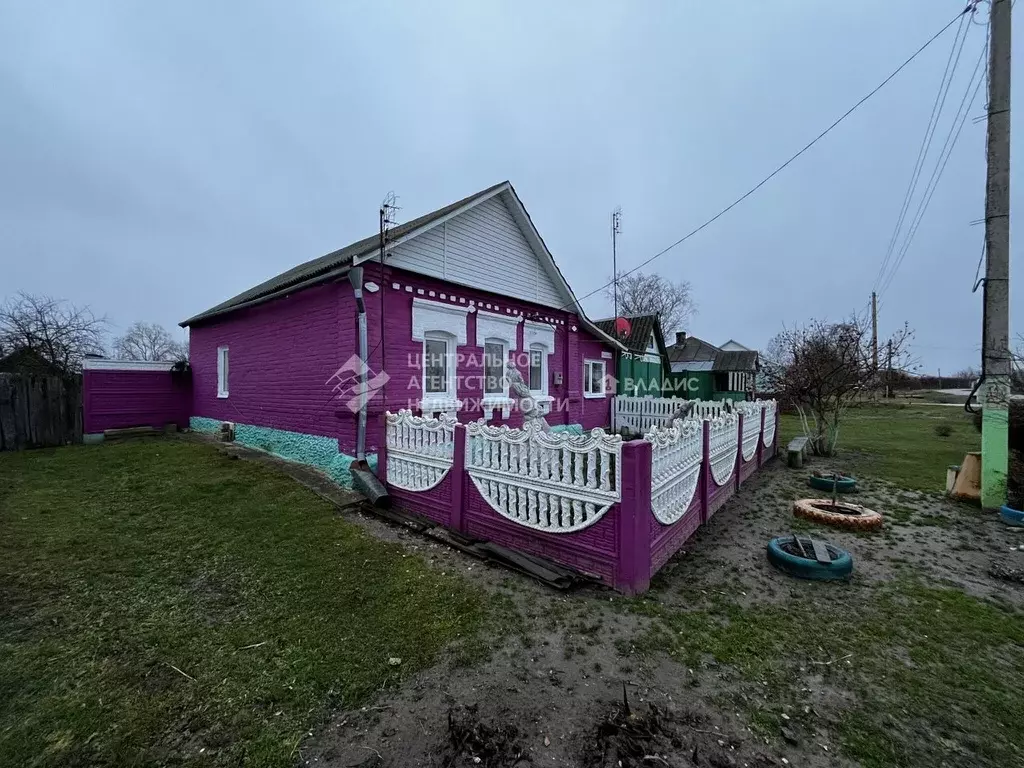 Дом в Рязанская область, Спасский муниципальный округ, с. Иванково ул. ... - Фото 2