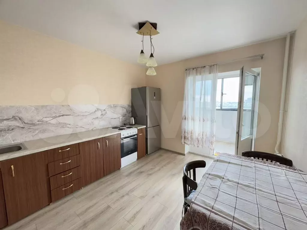 1-к. квартира, 40 м, 14/17 эт. - Фото 0