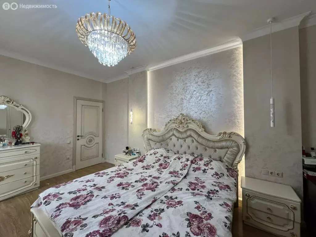 3-комнатная квартира: Владикавказ, проспект Доватора, 20В (115 м) - Фото 1