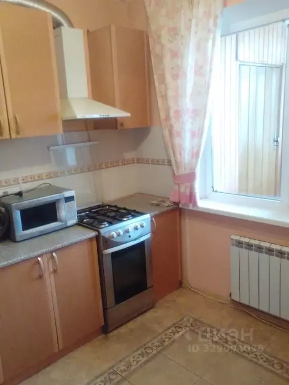 3-к кв. Оренбургская область, Оренбург просп. Гагарина, 49 (65.0 м) - Фото 2