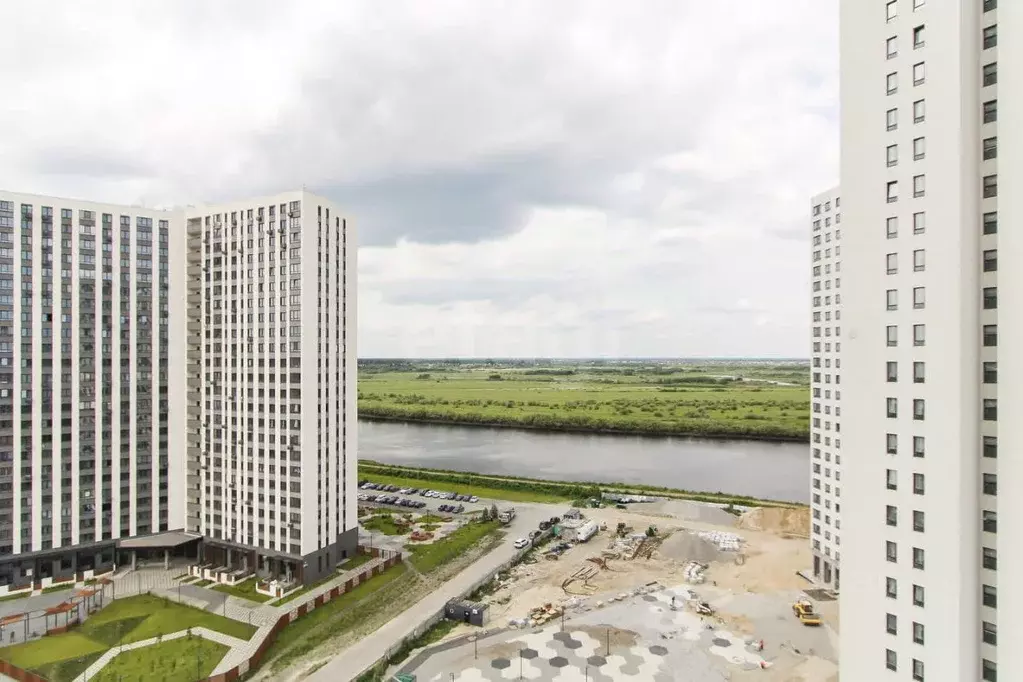 2-к кв. Тюменская область, Тюмень ул. Краснооктябрьская, 10 (66.58 м) - Фото 1