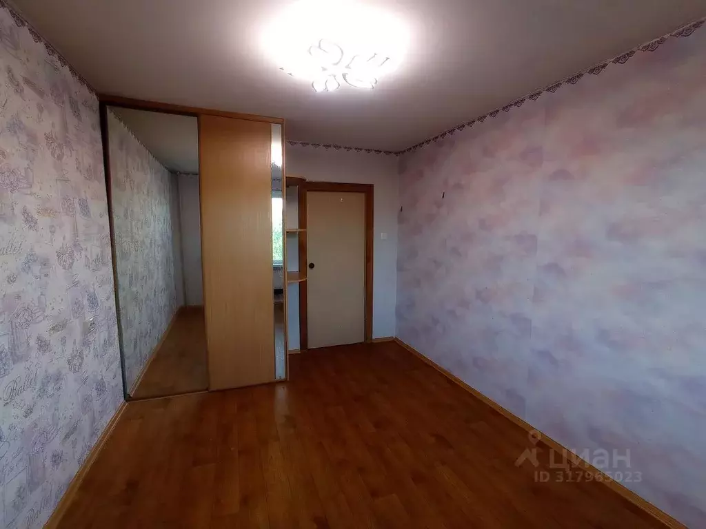 Комната Челябинская область, Челябинск Октябрьская ул., 5 (13.0 м) - Фото 1