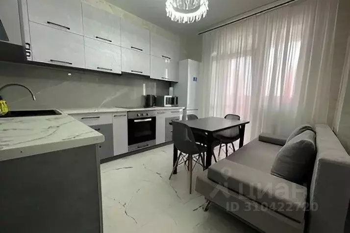 1-к кв. Крым, Симферопольский район, с. Мирное ул. Крымской Весны, 6к1 ... - Фото 0