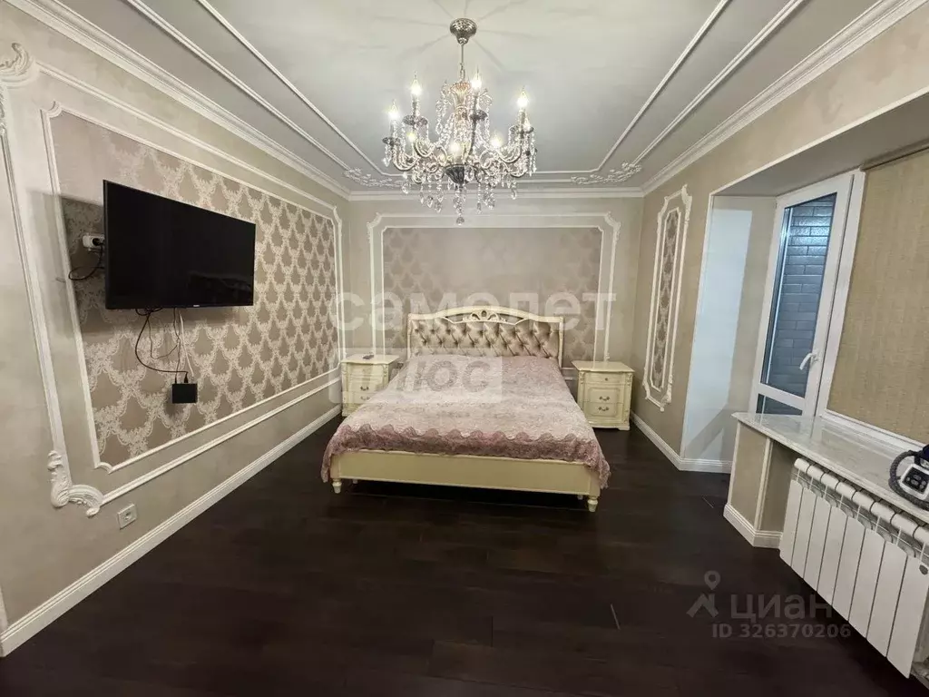 3-к кв. Омская область, Омск Октябрьская ул., 159 (130.0 м) - Фото 1