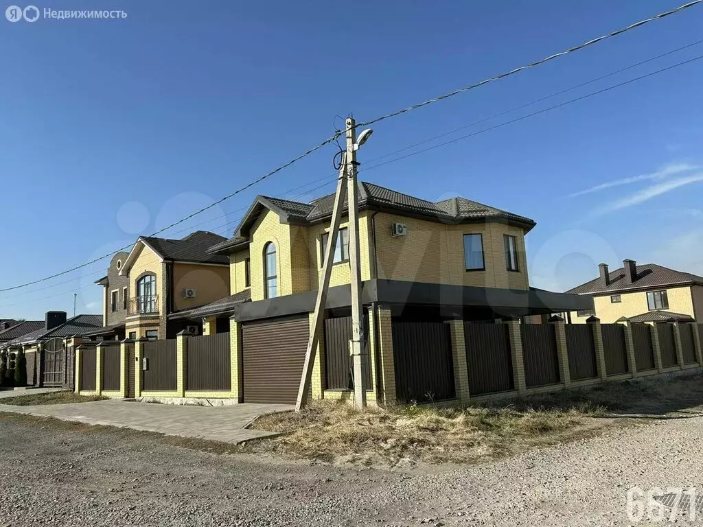 Дом в Аксай, улица Михаила Ковалёва, 17 (200 м) - Фото 1