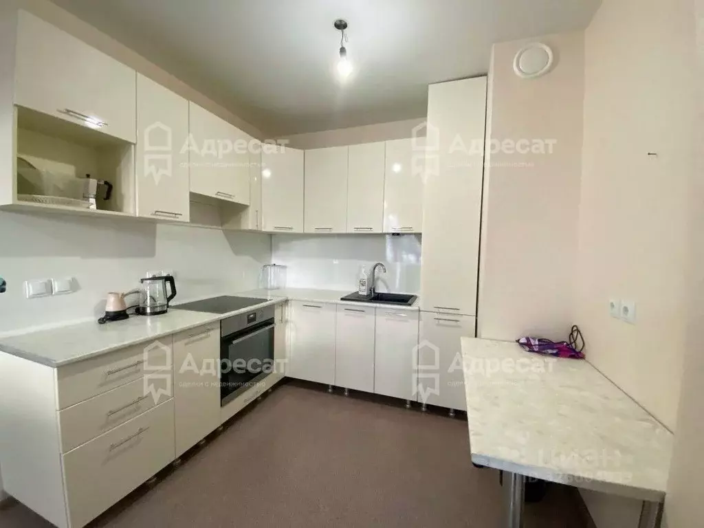 2-к кв. Волгоградская область, Волгоград ул. Лячина, 5 (50.8 м) - Фото 1