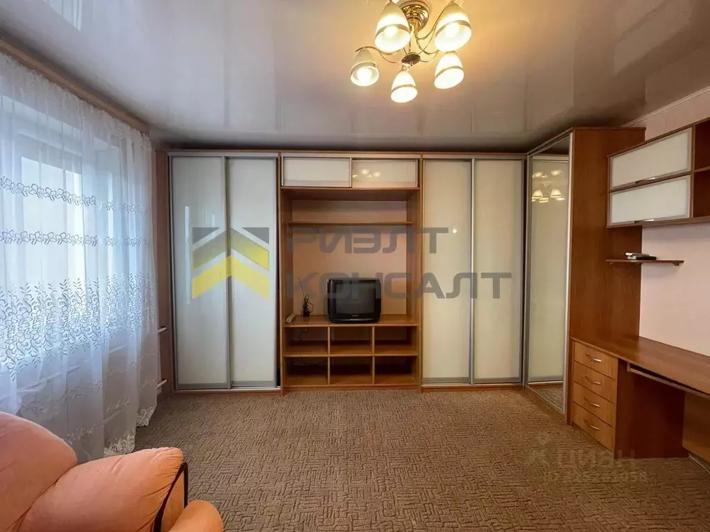 3-к кв. Омская область, Омск ул. Кирова, 20 (67.9 м) - Фото 1