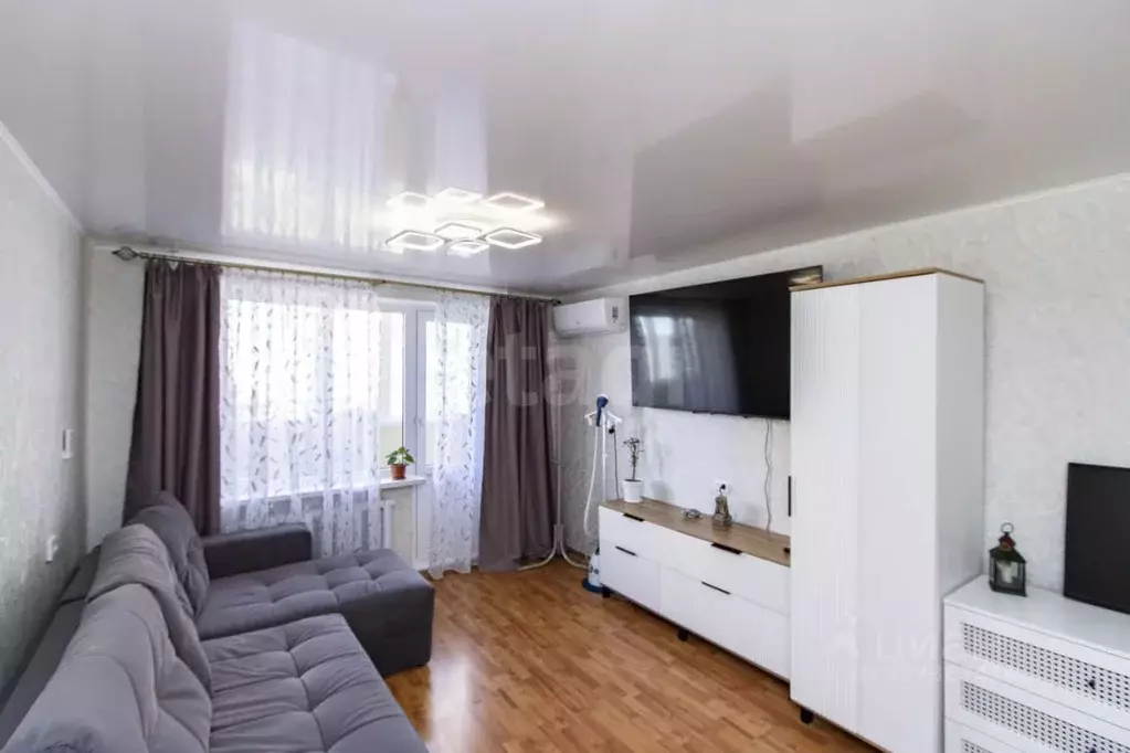 2-к кв. Тюменская область, Тюмень ул. Салтыкова-Щедрина, 59 (50.5 м) - Фото 1