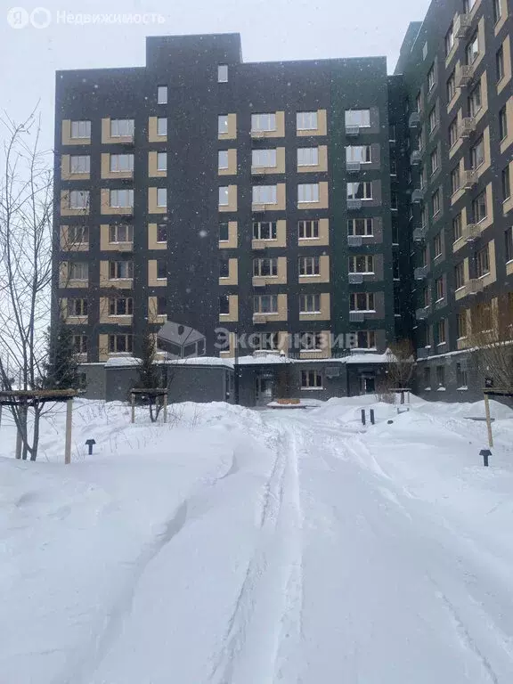 2-комнатная квартира: Тюмень, улица Республики, 204к12 (69 м) - Фото 1