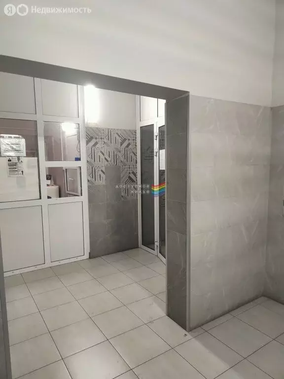 3-комнатная квартира: Красноярск, улица Алексеева, 45 (99.2 м) - Фото 2