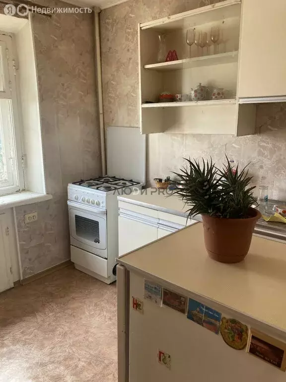 1-комнатная квартира: Саратов, улица имени С.Т. Разина, 75А (35 м) - Фото 1