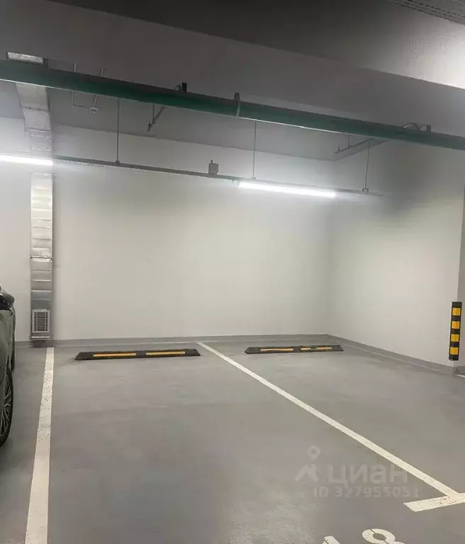 Гараж в Москва 1-й Красногвардейский проезд, 22с1 (20 м) - Фото 2