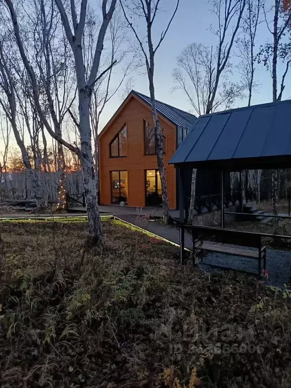 Дом в Камчатский край, Елизовский муниципальный округ, пос. Светлый ... - Фото 1