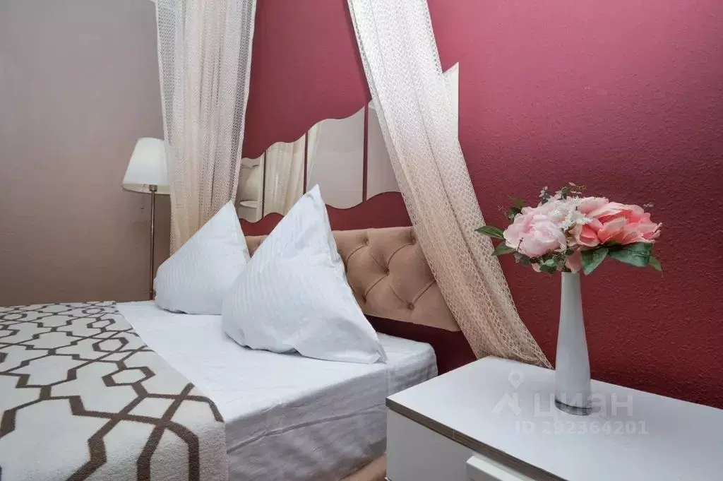 1-к кв. Свердловская область, Екатеринбург ул. Малышева, 4Б (45.0 м) - Фото 1