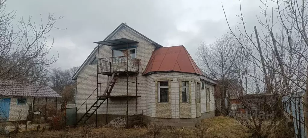 Дом в Курская область, Курский район, д. Щетинка 28Д (150 м) - Фото 1