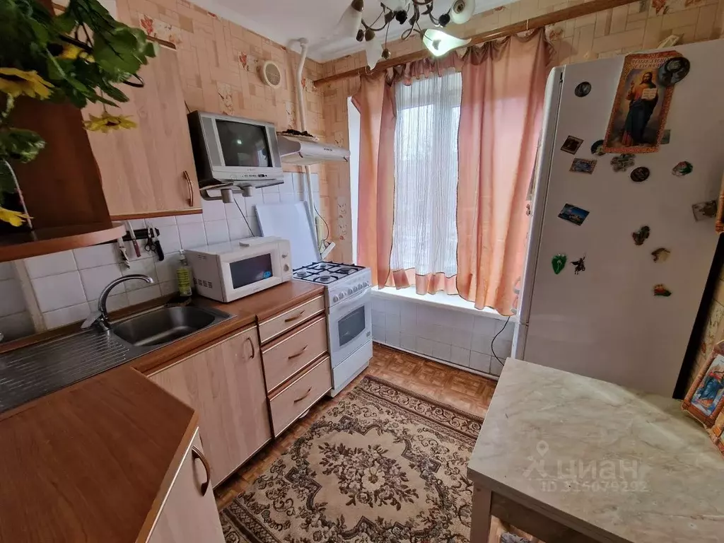 2-к кв. Владимирская область, Александров ул. Кубасова, 9 (42.0 м) - Фото 0