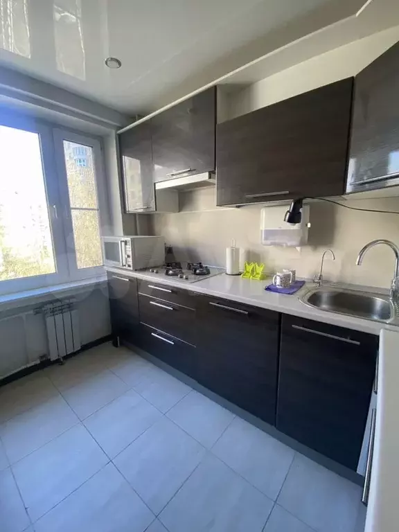 2-к. квартира, 60 м, 8/9 эт. - Фото 1
