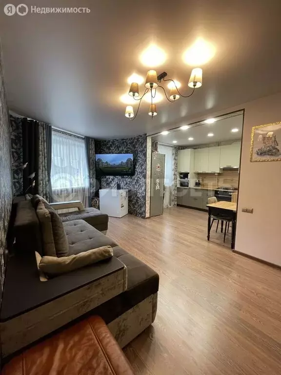 3-комнатная квартира: Североморск, улица Северная Застава, 18 (61.7 м) - Фото 0