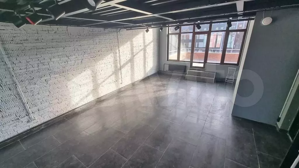 Продажа лофт помещения 100 м2 + 25 м2 Веранда Loft - Фото 0