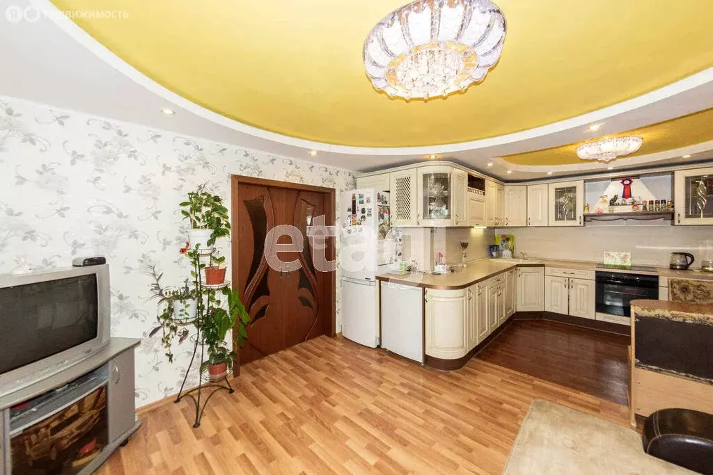 2-комнатная квартира: Тюмень, улица Станислава Карнацевича, 14к1 (73.7 ... - Фото 1