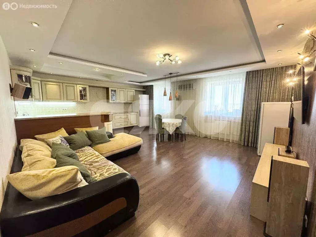 3-комнатная квартира: Нижнекамск, проспект Химиков, 9Б (100.9 м) - Фото 1