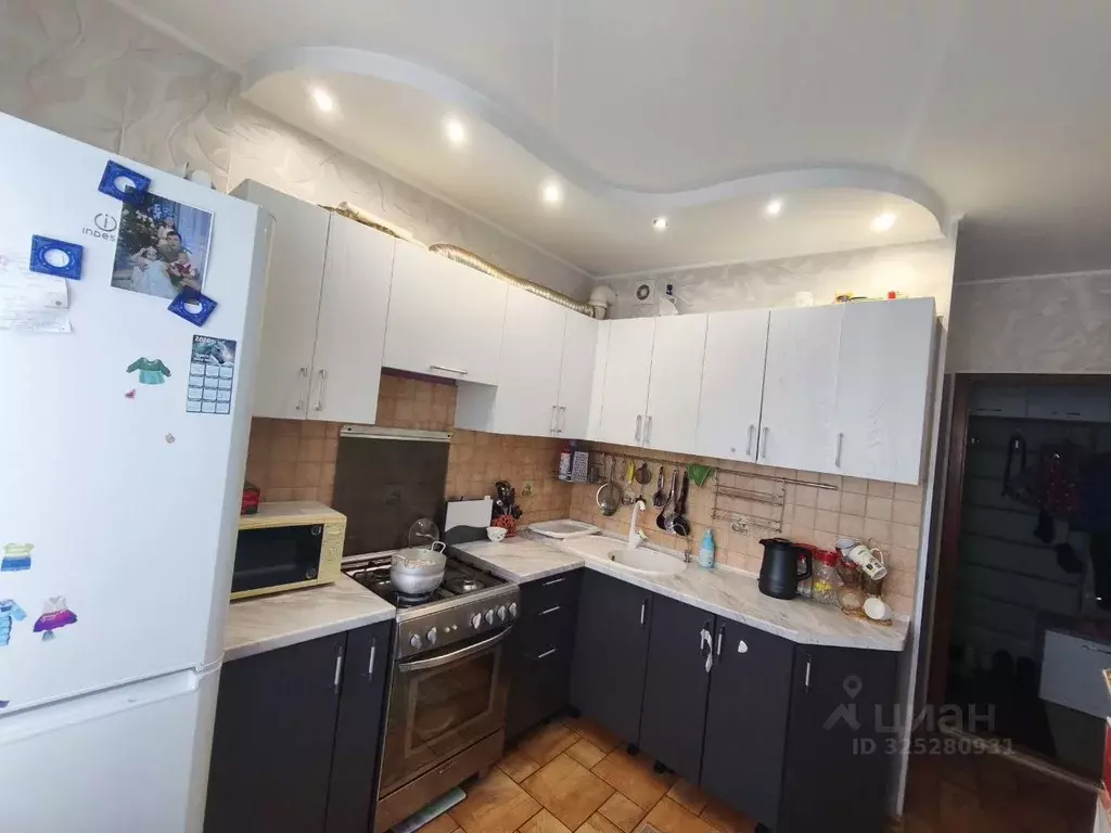 3-к кв. Омская область, Омск Торговая ул., 36 (64.0 м) - Фото 2