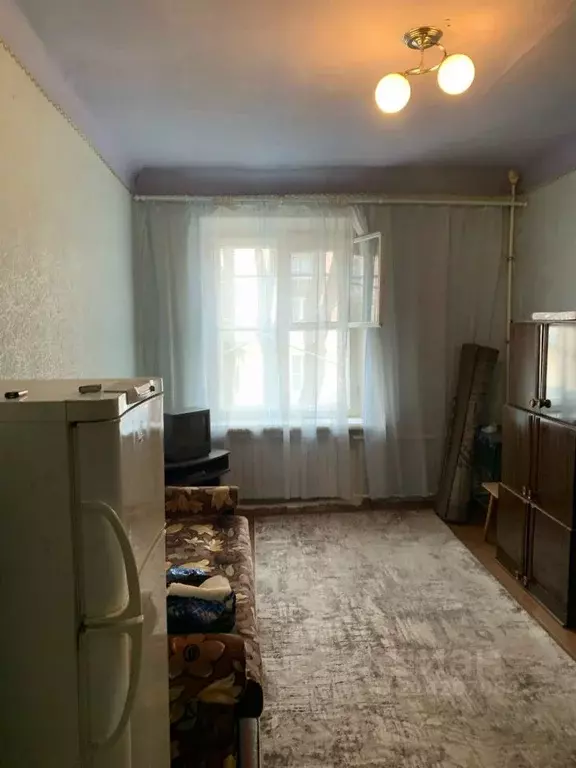 Комната Псковская область, Псков ул. Труда, 17 (18.0 м) - Фото 1