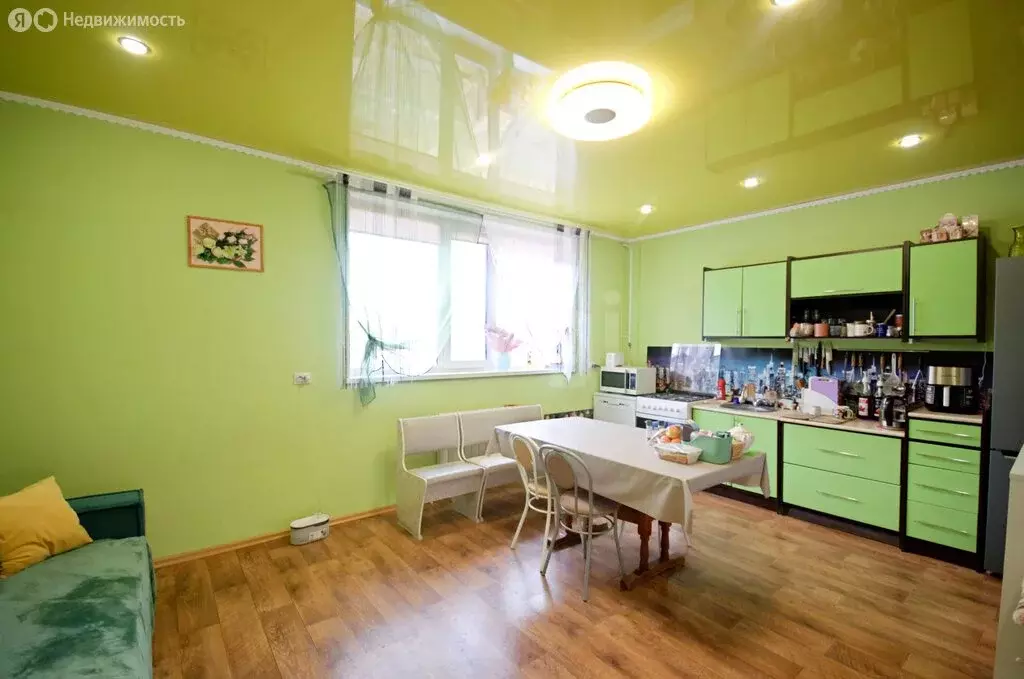 Дом в Ялуторовск, улица Карла Либкнехта (283.6 м) - Фото 2