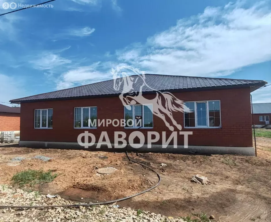 Дом в село Нежинка, Заречная улица (92 м) - Фото 0