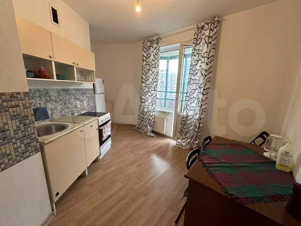 2-к. квартира, 60 м, 7/22 эт. - Фото 0