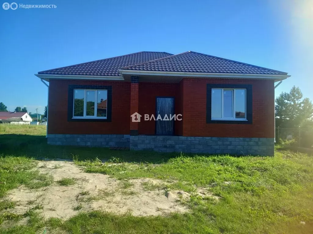 Дом в Белгородская область, Яковлевский муниципальный округ, село ... - Фото 1
