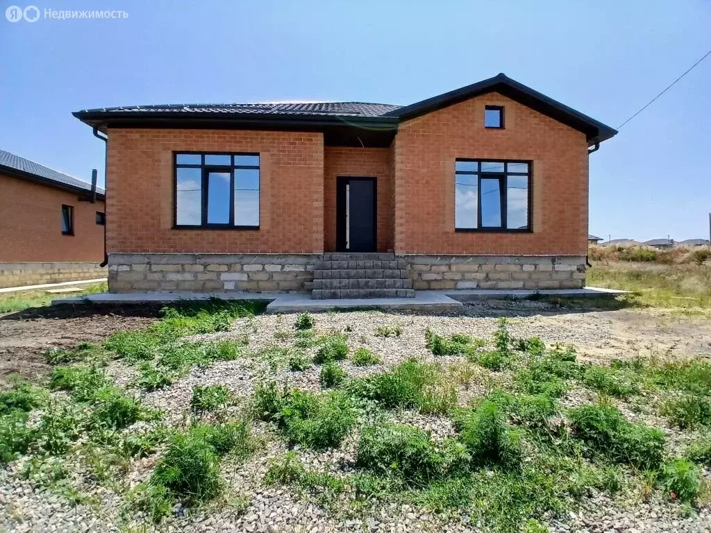 Дом в Михайловск, улица Ишкова (150 м) - Фото 1