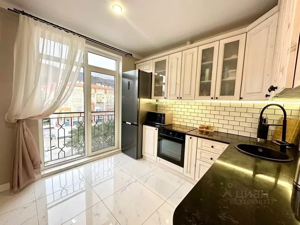 3-к кв. Краснодарский край, Геленджик ул. Витебская, 12к8 (70.0 м) - Фото 1