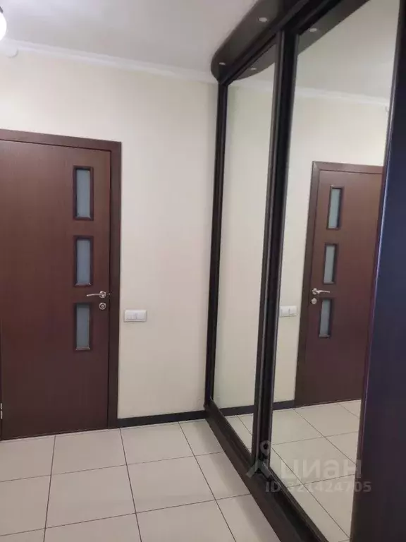 3-к кв. Омская область, Омск ул. 20 лет РККА, 256 (84.0 м) - Фото 2