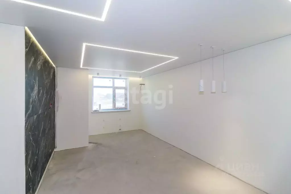 2-к кв. Тюменская область, Тюмень ул. Первооткрывателей, 10 (59.9 м) - Фото 1