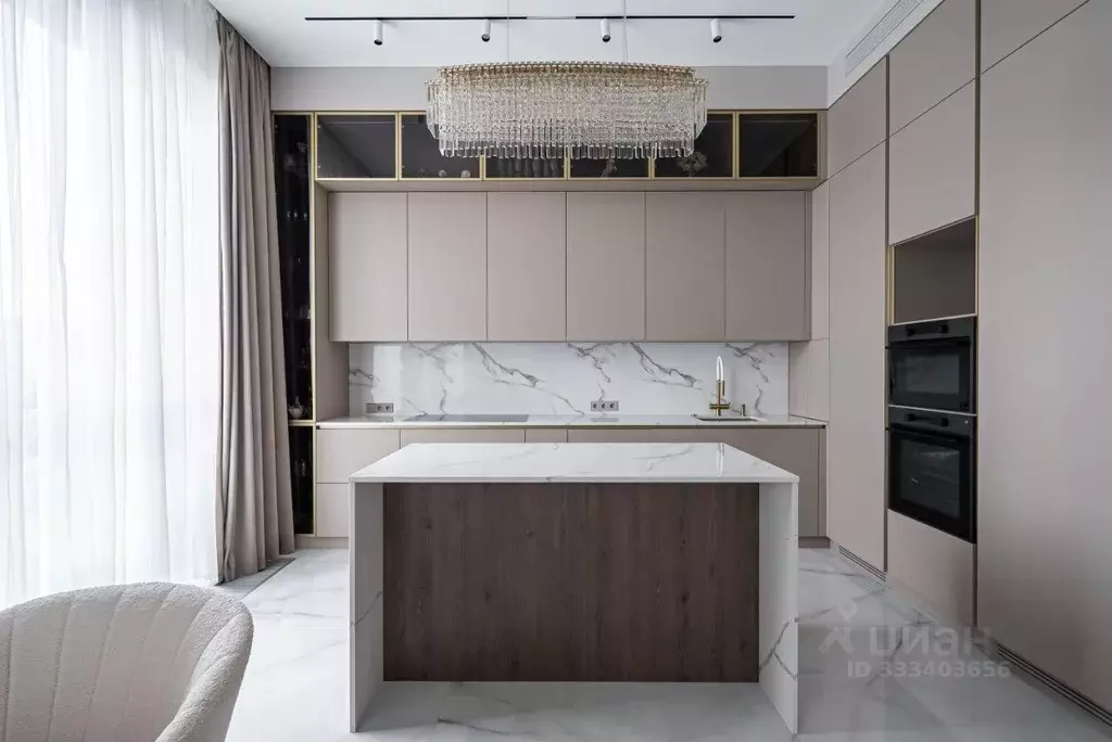 Квартира, 4 комнаты, 148.5 м - Фото 1