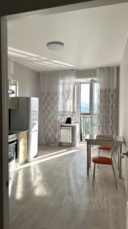 2-к кв. Красноярский край, Красноярск наб. Южная, 12 (63.0 м) - Фото 1