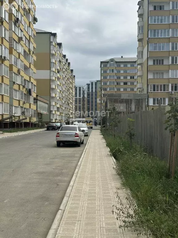 3-комнатная квартира: Каспийск, улица Магомедали Магомеджановa, 18к2 ... - Фото 0