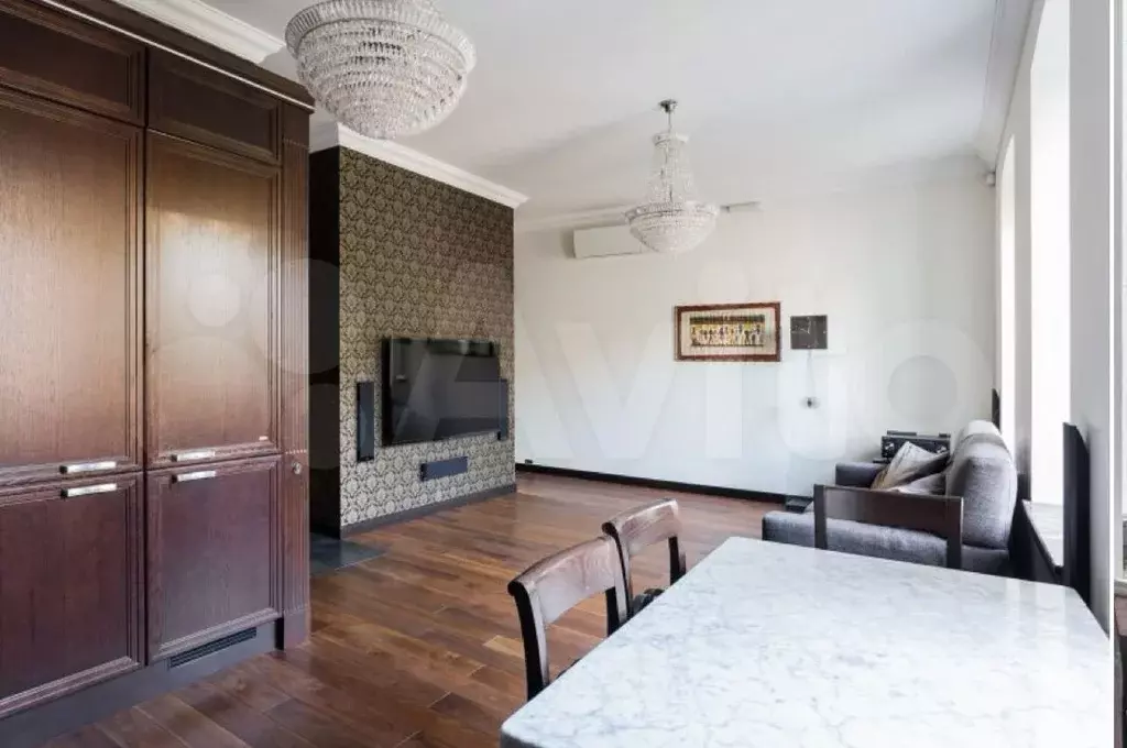 4-к. квартира, 110 м, 4/4 эт. - Фото 0