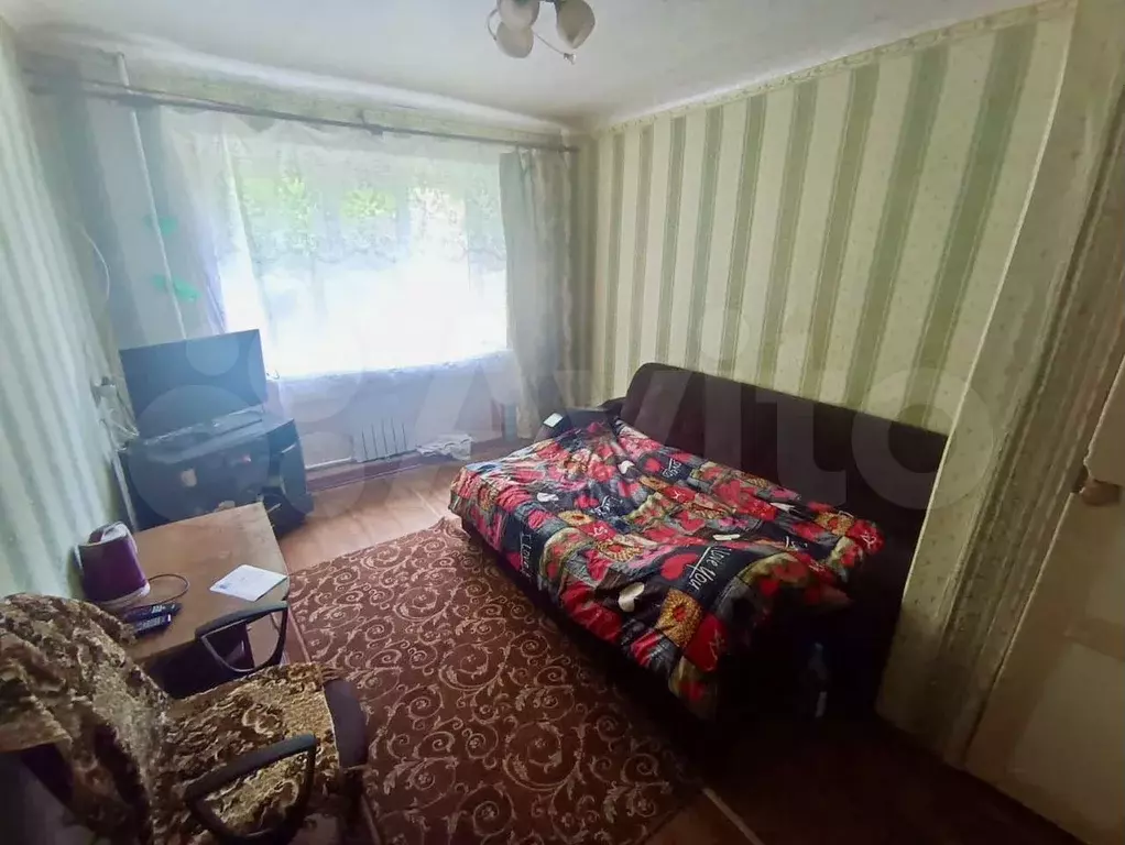 Комната 13 м в 4-к., 1/4 эт. - Фото 0