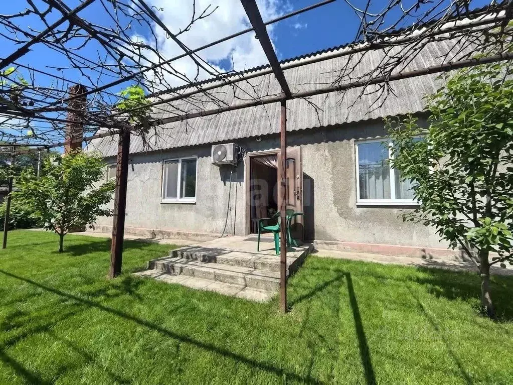 Дом в Краснодарский край, Новороссийск городской округ, с. Гайдук ул. ... - Фото 1