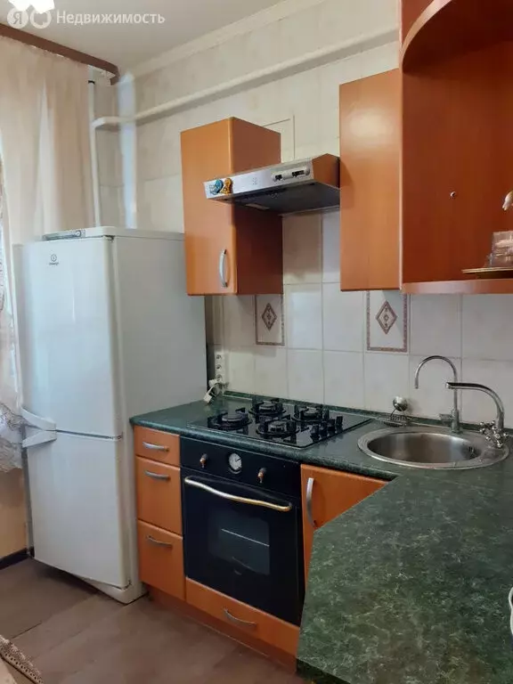 2-комнатная квартира: Саратов, Днепропетровская улица, 14 (53 м) - Фото 0