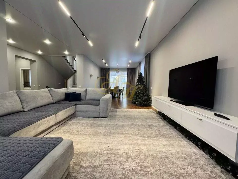 Дом в Московская область, Клин ул. Акуловская, 26 (260 м) - Фото 1