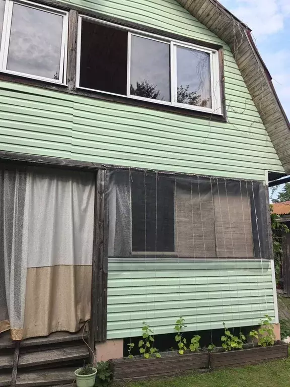 Дом в Новгородская область, Новгородский район, Савинское с/пос, д. ... - Фото 1