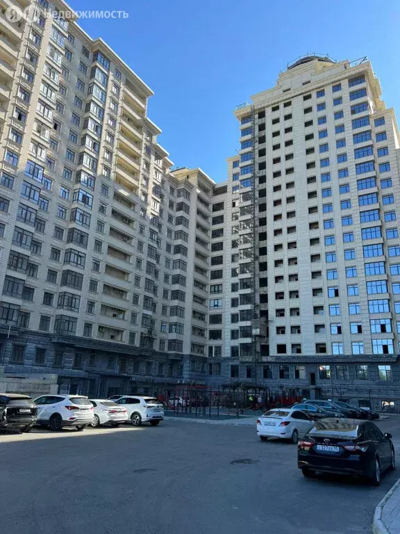 1-комнатная квартира: Махачкала, проспект Расула Гамзатова, 108 (52 м) - Фото 0