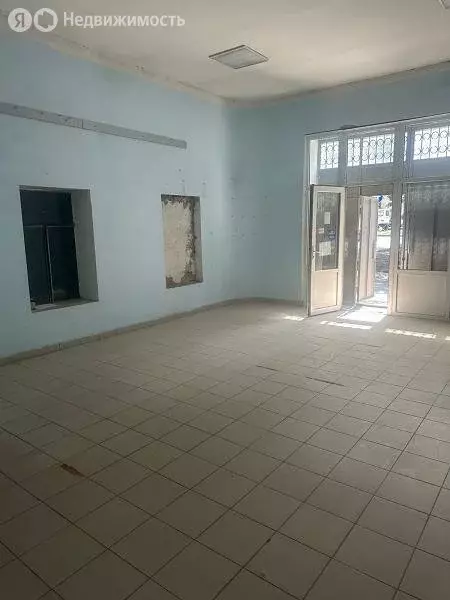 Торговая площадь (220 м) - Фото 2