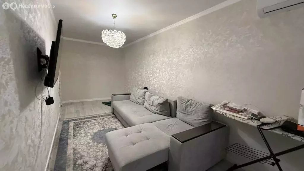 2-комнатная квартира: Махачкала, улица Кулиева, 90 (48 м) - Фото 1